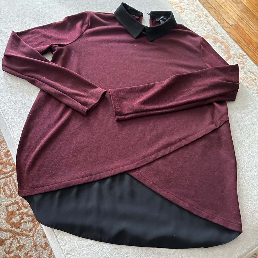 Like NEW Maroon Lightweight Sweater with Black Sheer Collar and Hemline Sz 8 - Picture 7 of 9